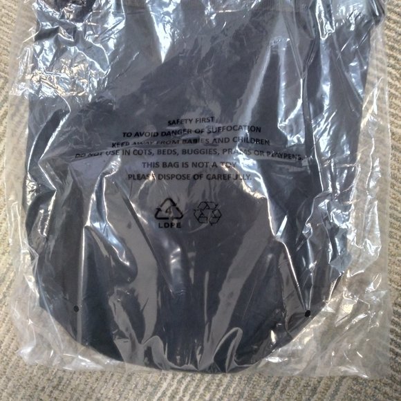 Roverlund Out of Office Food/Kibble Storage Bag - Picture 4 of 8